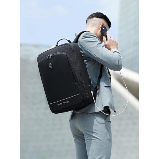 ARCTIC HUNTER B00227L Τσάντα Πλάτης με Θήκη Laptop 17", 41L, USB, Μαύρη