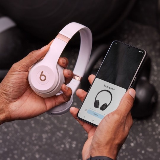 Beats Solo 4 Wireless On-Ear Stereo Headphones Bluetooth Pink