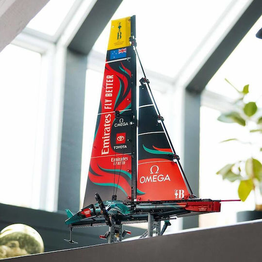 Lego Technic Emirates Team New Zealand Ac75 Racing Yacht (42174)