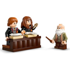 Lego Castle Harry Potter TM - Hogwarts Castle: Charms Class για 8+ Ετών 204τμχ 76442