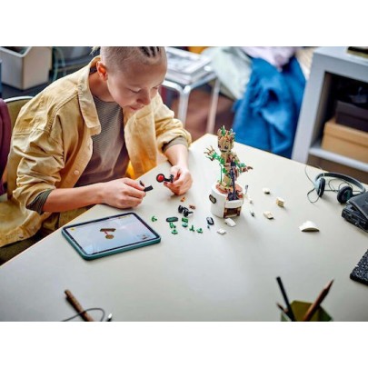 Lego Marvel Dancing Groot για 10+ Ετών 76297