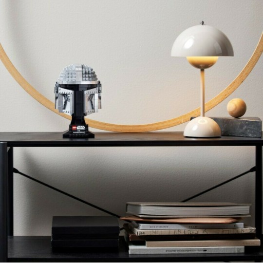 Lego Star Wars The Mandalorian Helmet for 18+ Years 75328