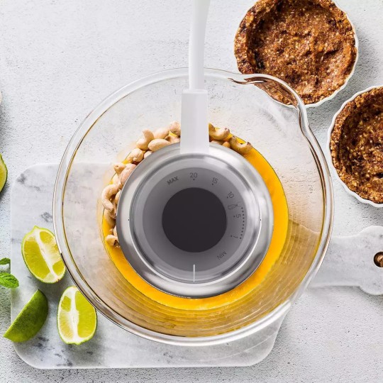 Black & Decker Hand Blender With Inox Rod 750W White BXHVA750E