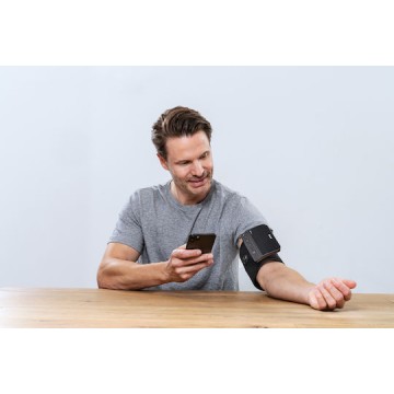 Beurer BM 81 easyLock Blood Pressure Monitor