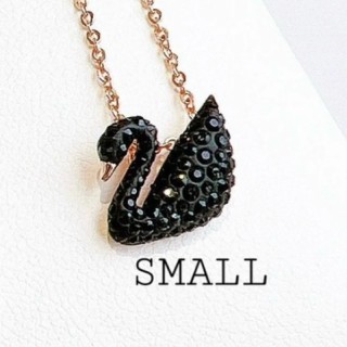 Swarovski Iconic Swan pendant, Swan, Small, Black, Rose gold-tone plated 5204133