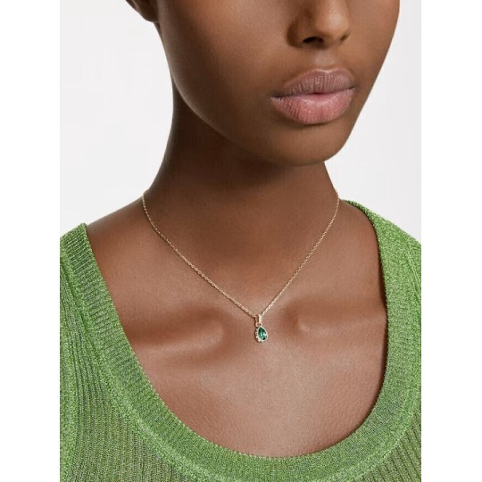 Swarovski Stilla Pendant, Pear Cut, Green 5648751